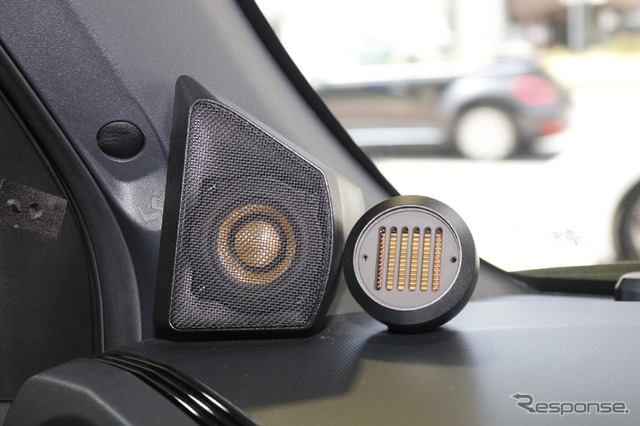 中高域スピーカーに用いられているのはエグレッタFS50(ツイーター)とソニックデザインUNIT-N55の組み合わせだ。