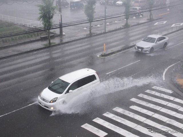 豪雨での走行
