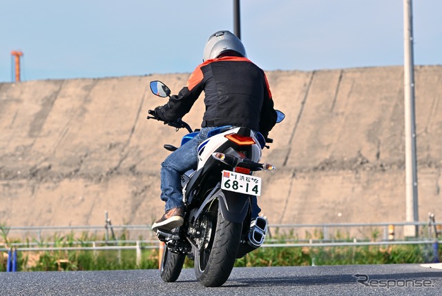 スズキ ジクサー250