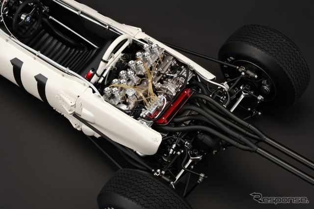 ホンダF1初勝利マシン「RA272」の8分の1スケールモデル