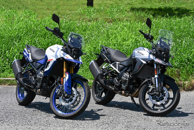 スズキ Vストローム800DE（左）とVストローム800（右）