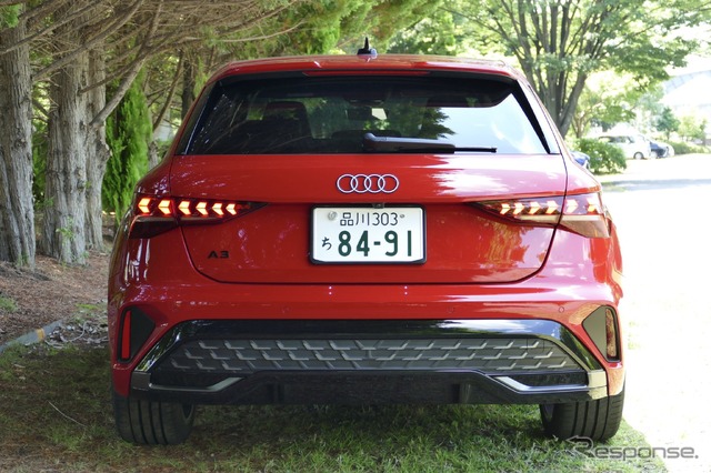 アウディA3 Sportback 30 TFSI S Line