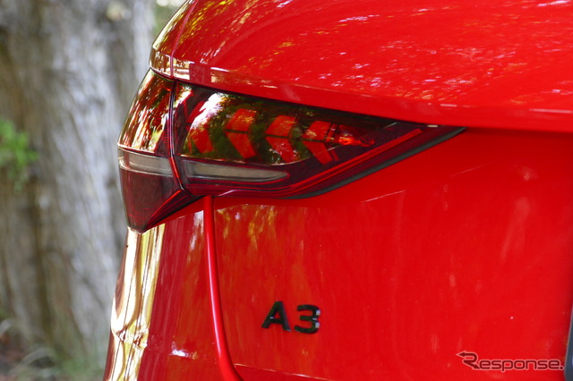 アウディA3 Sportback 30 TFSI S Line