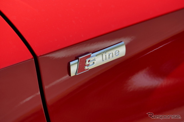 アウディA3 Sportback 30 TFSI S Line