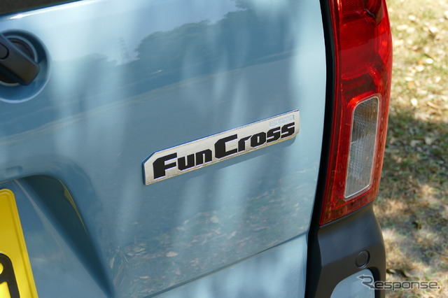 ダイハツ タント ファンクロス・2WD