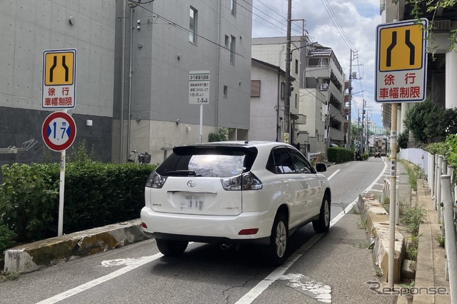狭い道！ 制限1.7mの東京都板橋区道