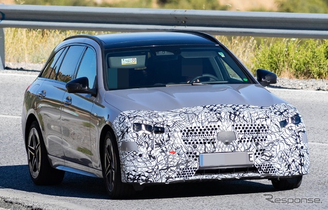メルセデスベンツ Cクラス・ステーションワゴン 改良新型のプロトタイプ