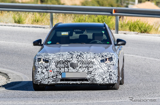 メルセデスベンツ Cクラス・ステーションワゴン 改良新型のプロトタイプ