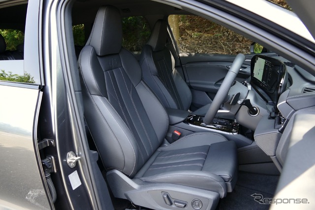 アウディ Q6 e-tron quattro advanced