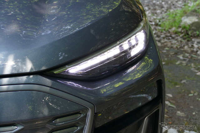アウディ Q6 e-tron quattro advanced