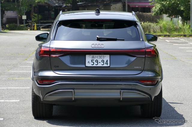 アウディ Q6 e-tron quattro advanced