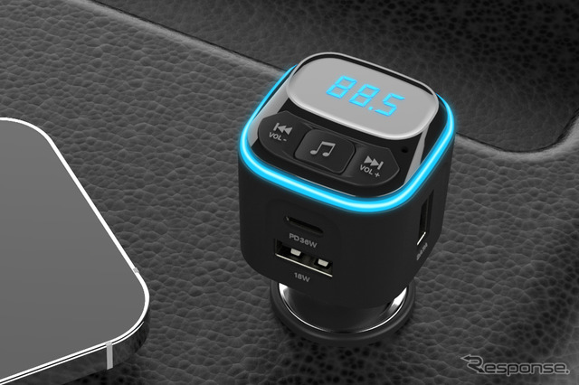 「Bluetooth」に対応した「FMトランスミッター」の一例（カシムラ・KD-271）。