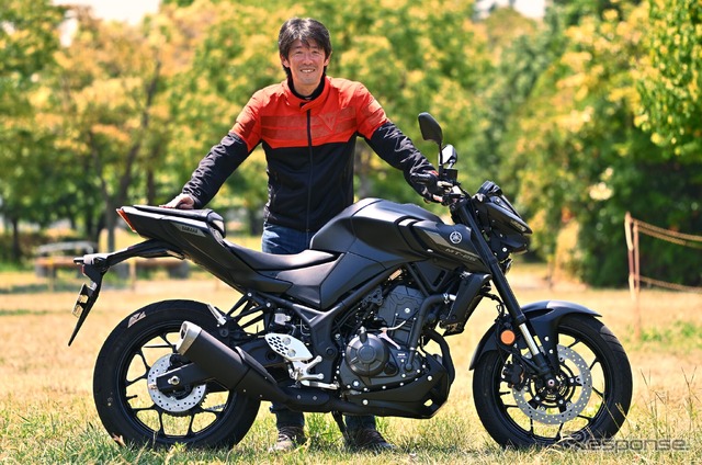 ヤマハ MT-25と伊丹孝裕氏