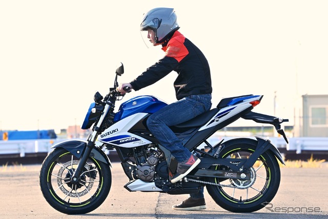 スズキ ジクサー250