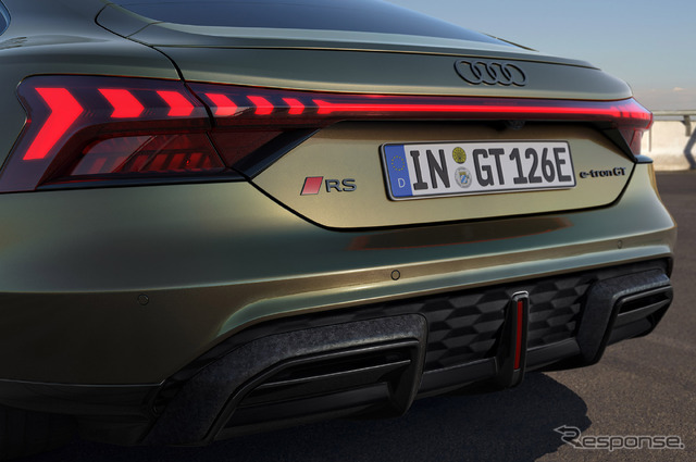 アウディRS e-tron GT performance