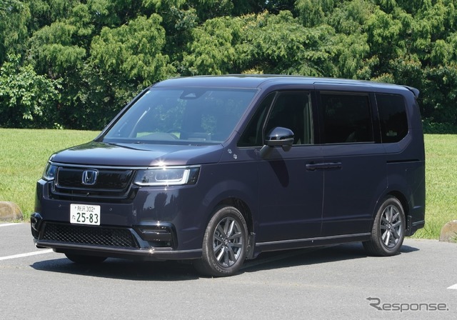 ホンダ ステップワゴンスパーダ純正アクセサリー装着車