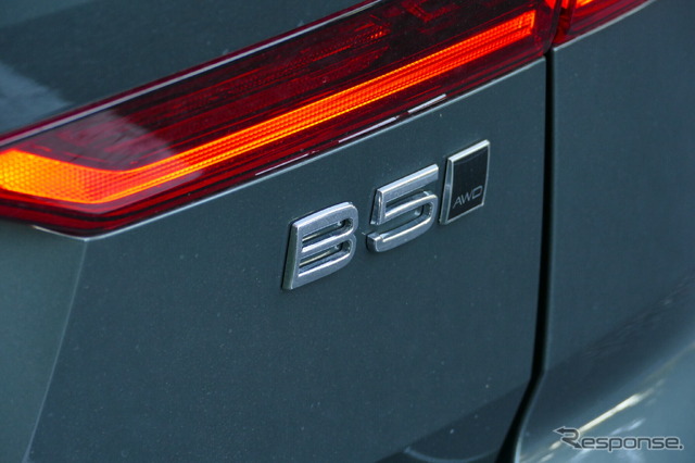 ボルボ XC60 Ultra B5 AWD