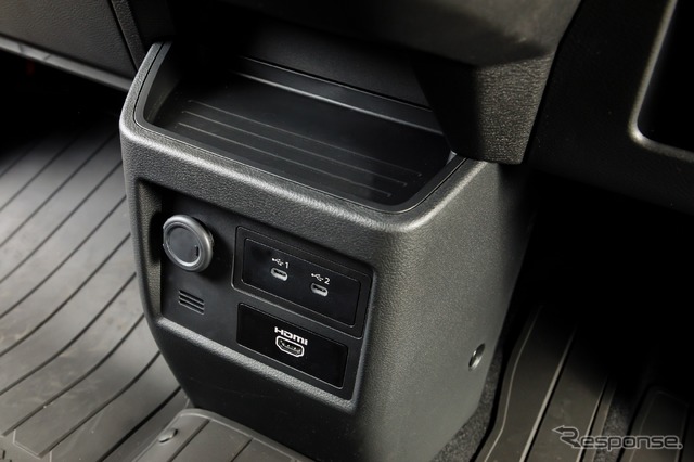 三菱 デリカミニ 新型