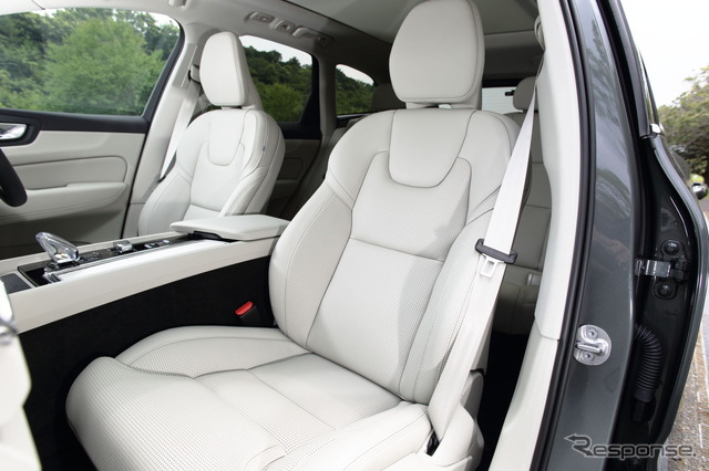 ボルボ XC60 ウルトラB5 AWD