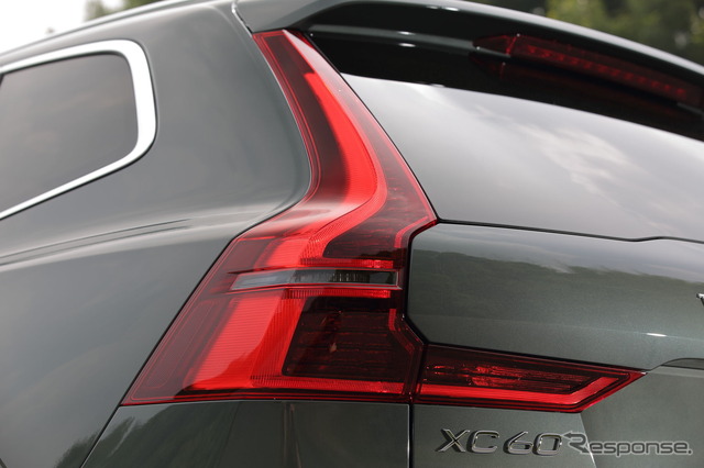 ボルボ XC60 ウルトラB5 AWD