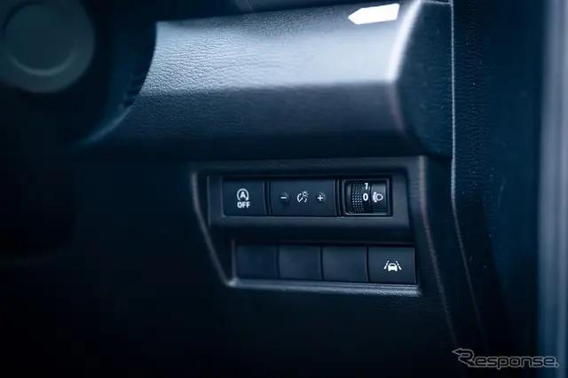 MITSUBISHI TRITON