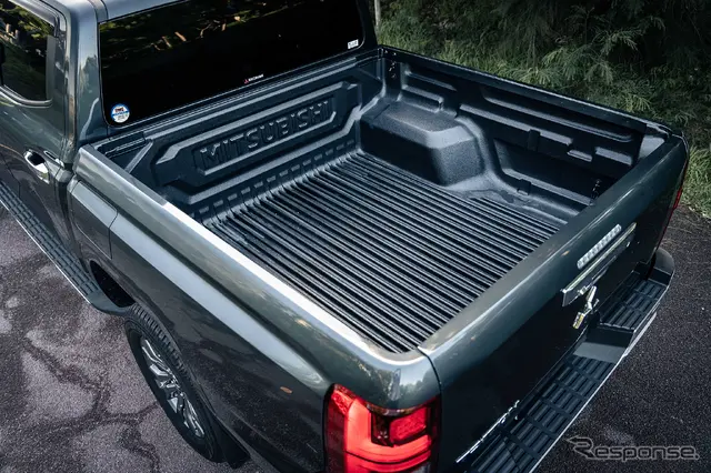 MITSUBISHI TRITON