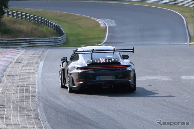 ポルシェ 911 GT3 RS 改良新型のプロトタイプ
