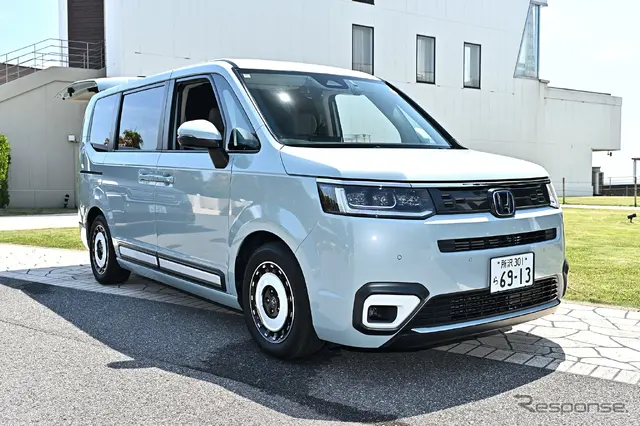 車中泊仕様のステップワゴンe:HEV AIR