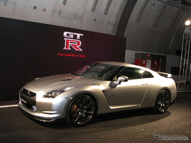 米倉涼子 × GT-R × 首都高 山手トンネル