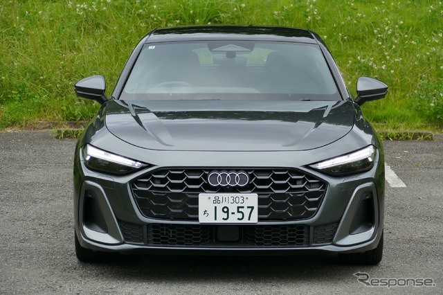 アウディ A5セダン TFSI quattro 150kW S Line