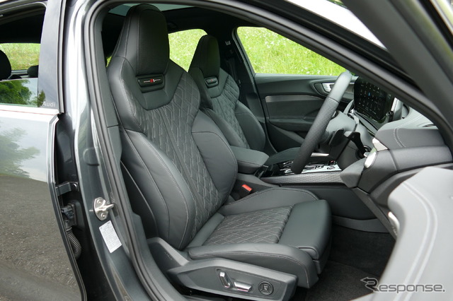アウディ A5セダン TFSI quattro 150kW S Line