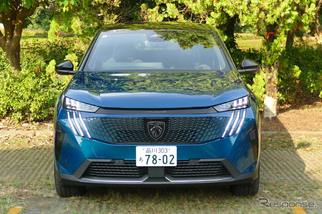 プジョー3008 GT HYBRID アルカンターラパッケージ