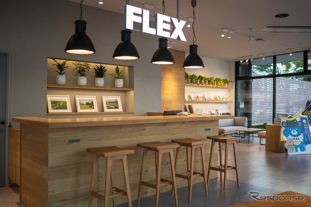 ハイエース専門店FLEX仙台店がリニューアルオープン