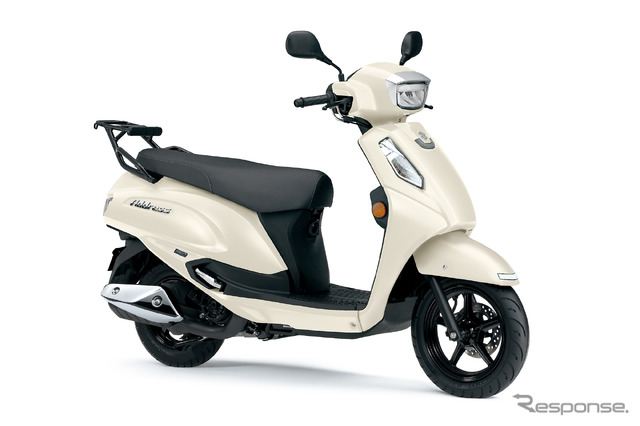 スズキの新型スクーター『アドレス125』(パールグレイスホワイト)