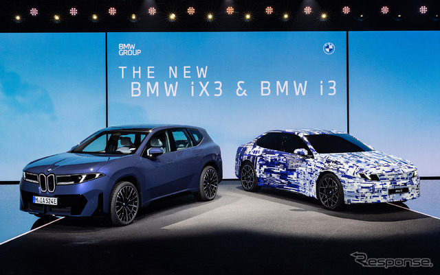 BMW iX3(左)とi3セダンのプロトタイプ(右)