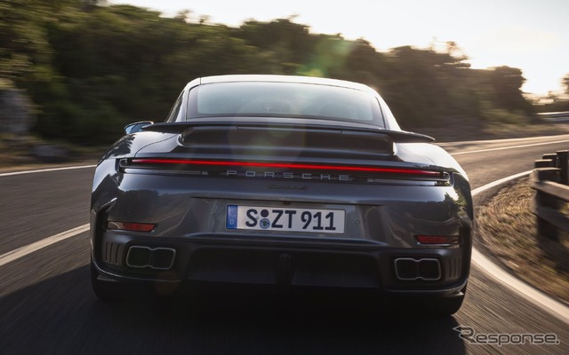 ポルシェ 911ターボS 新型