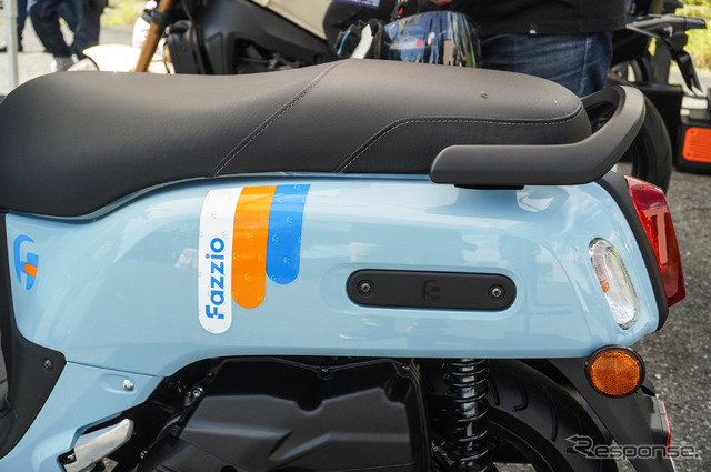 展示車両には国内導入予定の新型「FAZZIO」も(My Yamaha Motor cafe)