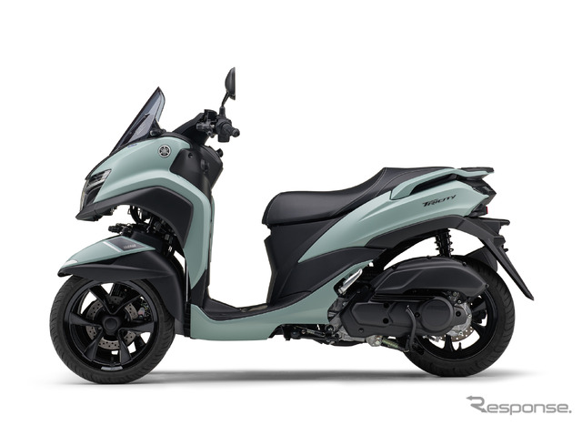 ヤマハ トリシティ125 ABS（マットライトグリーニッシュグレーメタリック1）