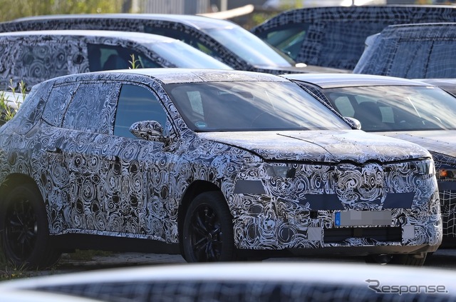 BMW X1 改良新型のプロトタイプ