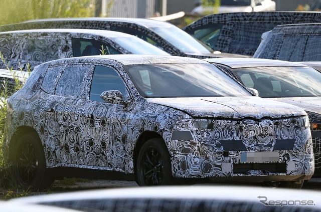 BMW X1 改良新型のプロトタイプ