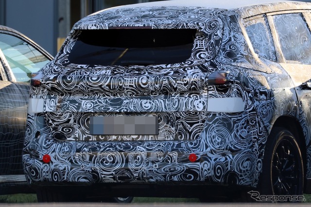 BMW X1 改良新型のプロトタイプ