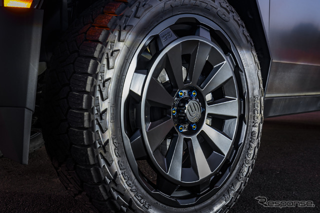 テスラ『サイバートラック』専用ホイール「UP Forged CYBRNOVA」