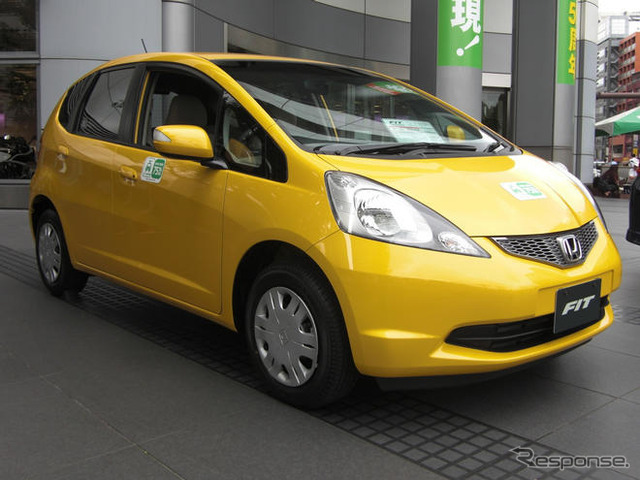 プリウス が4か月連続トップ、乗用車販売ランキング…8月