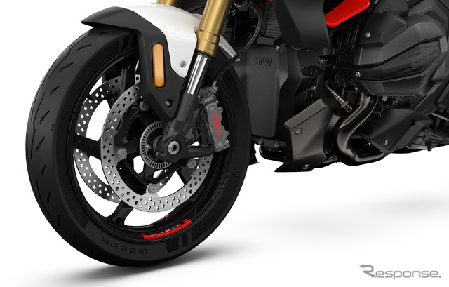 BMW R 1300 R新型