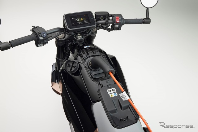 ホンダのフルサイズ電動バイク『WN7』
