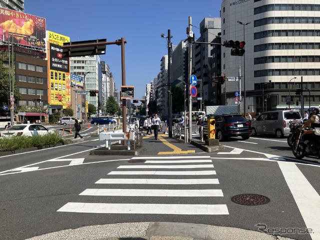 四谷4丁目交差点