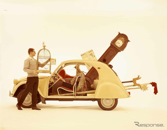 シトロエン 2CV 復活? で騒然