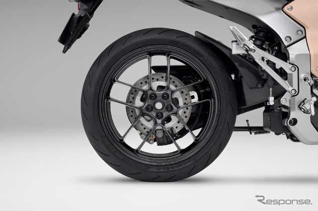 ホンダのフルサイズ電動バイク『WN7』