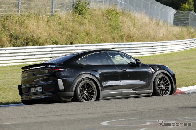 ポルシェ カイエンEV ターボGT のプロトタイプ