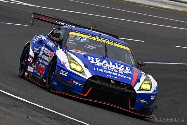 GT300クラスで2位の「リアライズ日産メカニックチャレンジ GT-R」